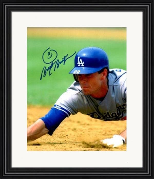 Brett Butler imzalı 8x10 Fotoğraf (Los Angeles Dodgers) SC2 Keçeleşmiş ve Çerçeveli-İmzalı MLB Fotoğrafları