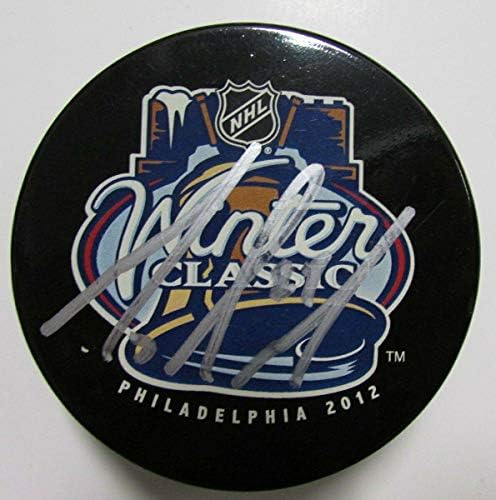 Matt Read Flyers İmzalı / İmzalı Kış Klasiği 2012 Logo Diski JSA 144353-İmzalı NHL Diskleri